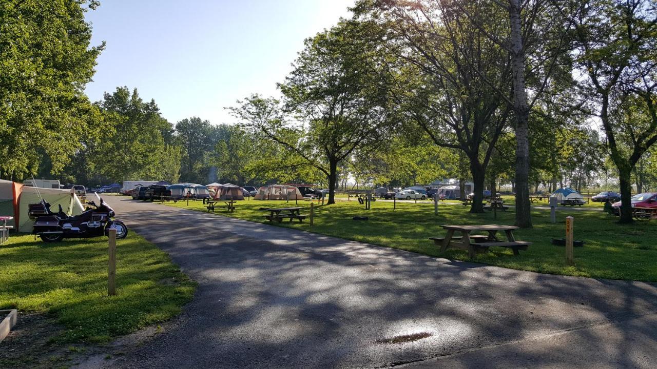 Hotel Sandusky Koa Holiday Campground Esterno foto